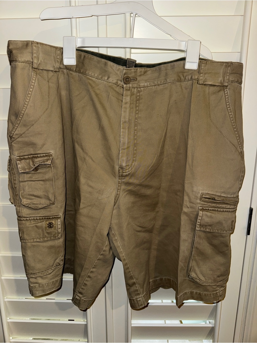 Izod Men's cargo Shorts in Olive Green with Orange Trim